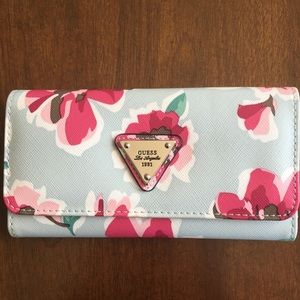 GUESS Trifold floral print wallet
